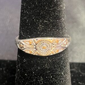 Vintage Avon Two Tone Silver/Gold Etched Ring Size 6